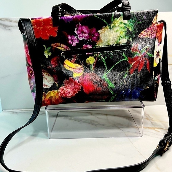 Elliott Lucca Floral medium size bag/purse.‎ - Picture 1 of 10